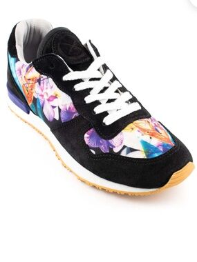 Inkkas Tropical Print Caladium Suede Jogger Sneaker